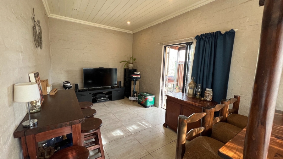 3 Bedroom Property for Sale in Denneoord Western Cape